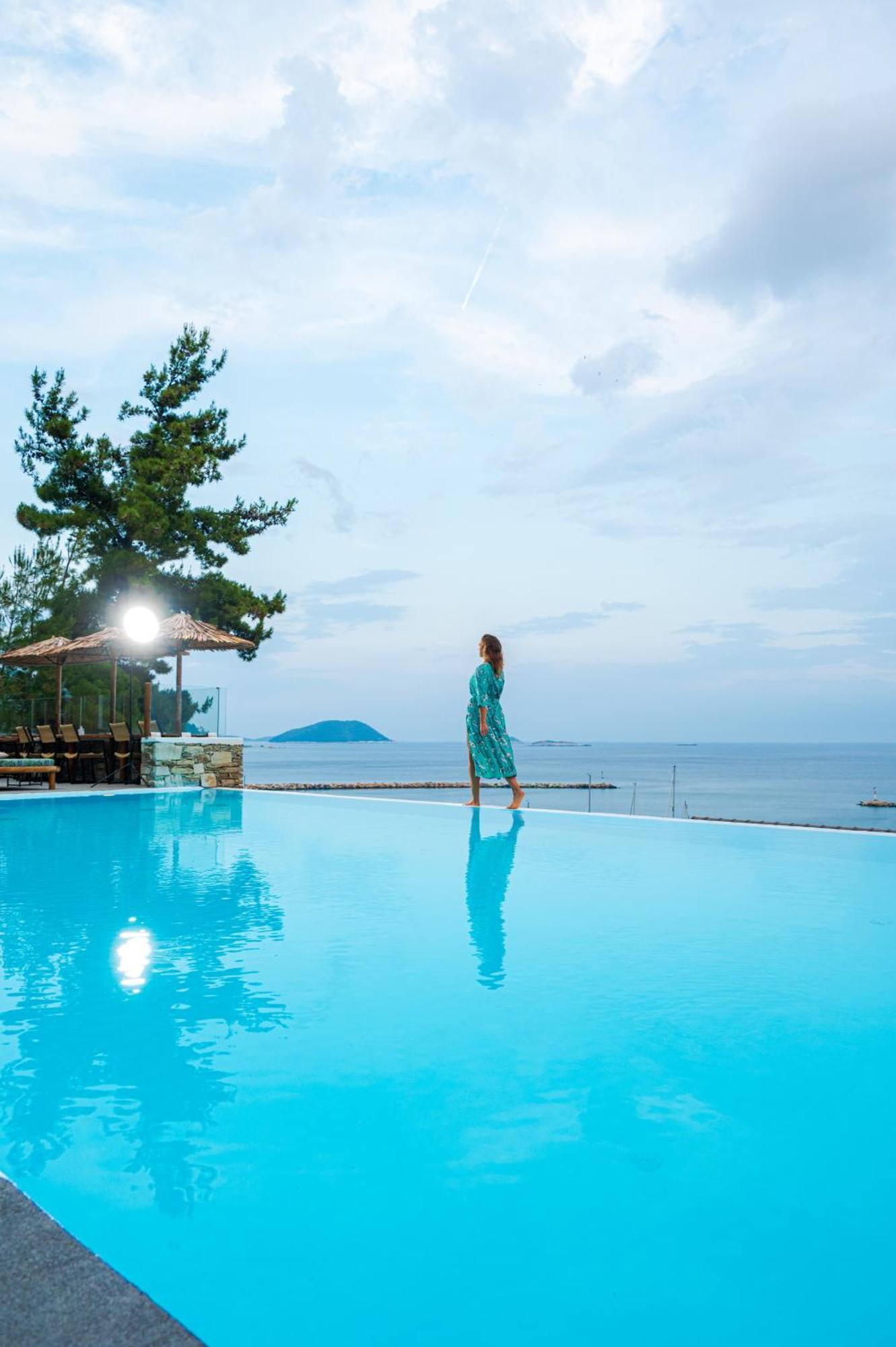 Natura Luxury Boutique Hotel Skopelos Loutraki  Exteriör bild