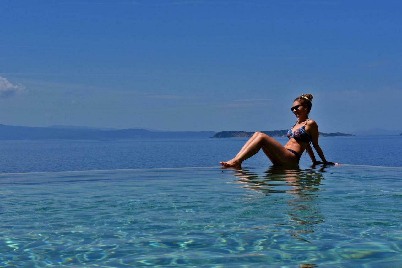 Natura Luxury Boutique Hotel Skopelos Loutraki  Exteriör bild