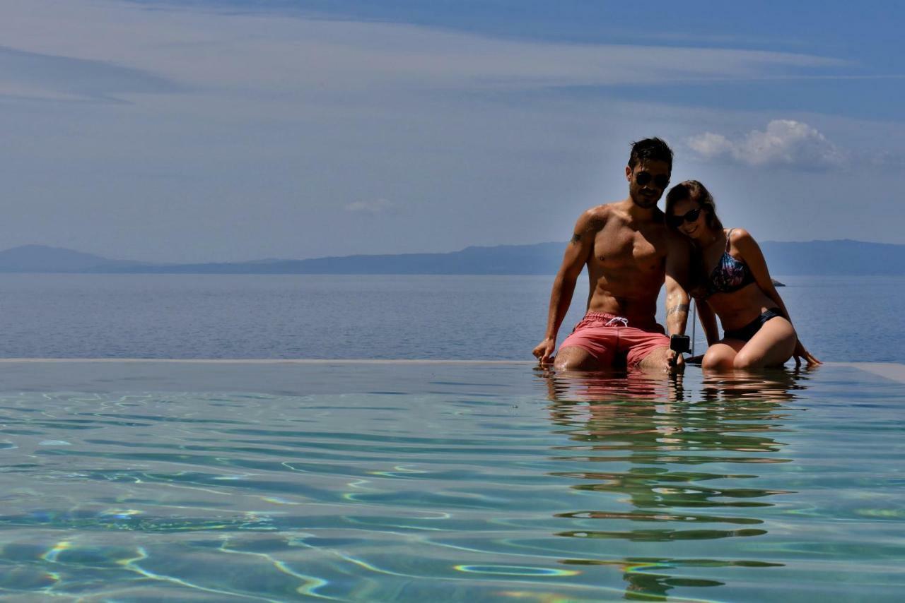 Natura Luxury Boutique Hotel Skopelos Loutraki  Exteriör bild