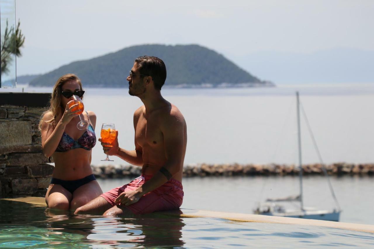 Natura Luxury Boutique Hotel Skopelos Loutraki  Exteriör bild