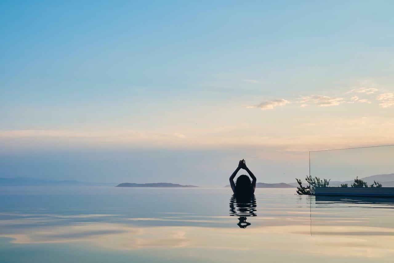 Natura Luxury Boutique Hotel Skopelos Loutraki  Exteriör bild