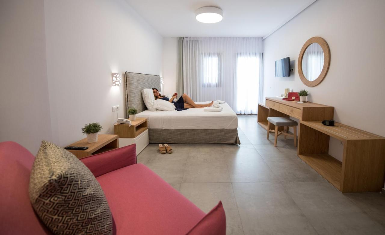 Natura Luxury Boutique Hotel Skopelos Loutraki  Exteriör bild