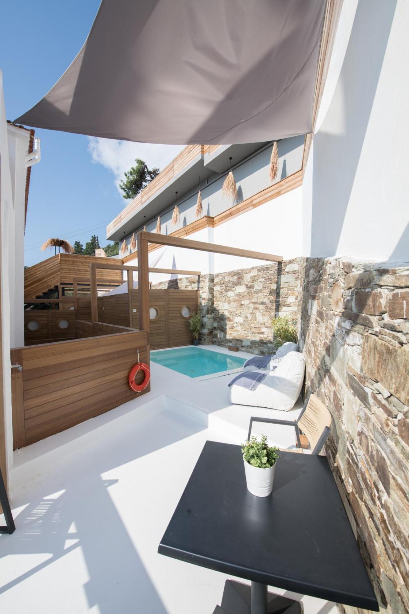 Natura Luxury Boutique Hotel Skopelos Loutraki  Exteriör bild